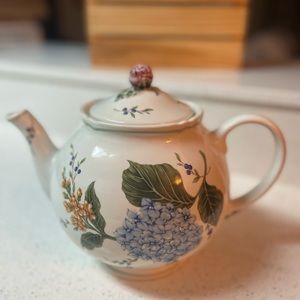 Princess House vintage garden exclusive teapot